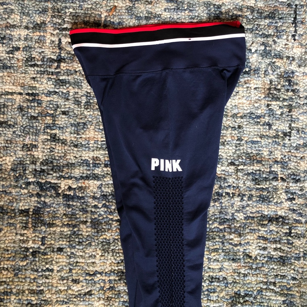 Victoria’s Secret/Pink workout leggings